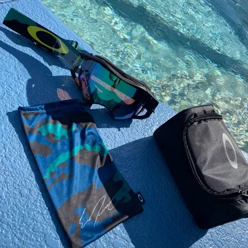 Eli Tomac Edition Oakley Air brake 