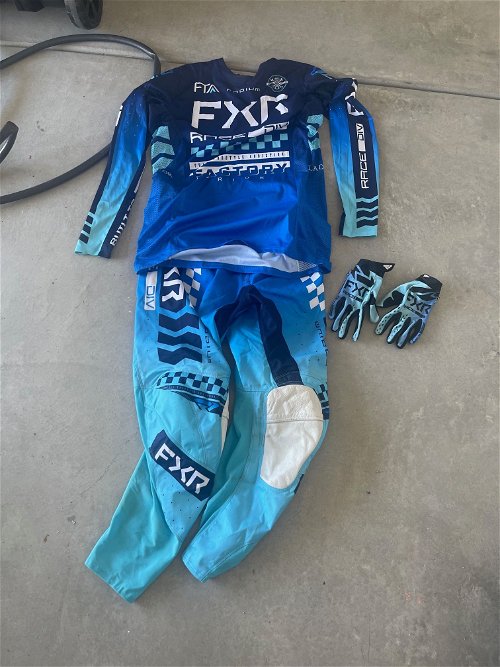 FXR jersey, pant, and gloves L, 34