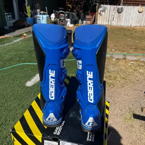 Sg12 Boots