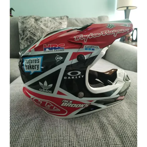 Tld SE4 Carbon fiber helmet 
