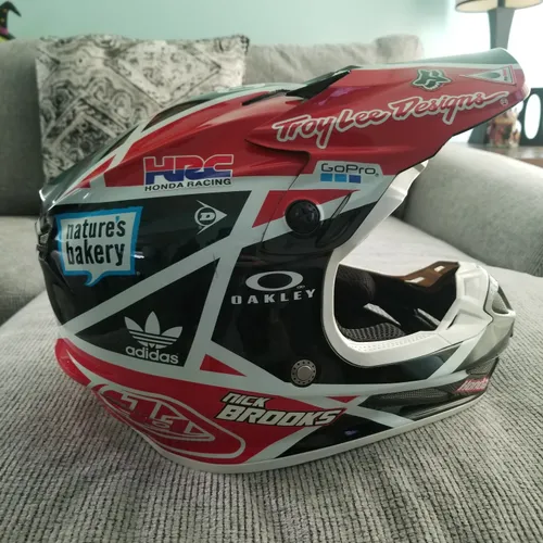 Troy lee designs se4 carbon helmet 