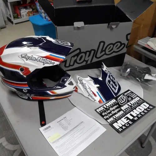 Troy Lee se Designs Dirt Bike Helmet size XXL