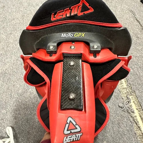 Leatt Neck Brace