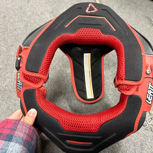 Leatt Neck Brace