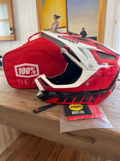 100% Helmets - Size L