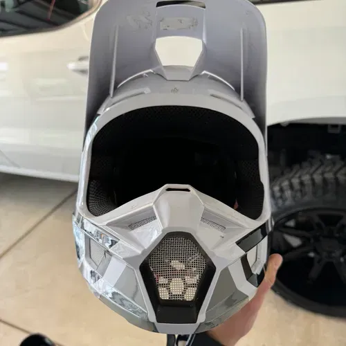Fox Helmet V1