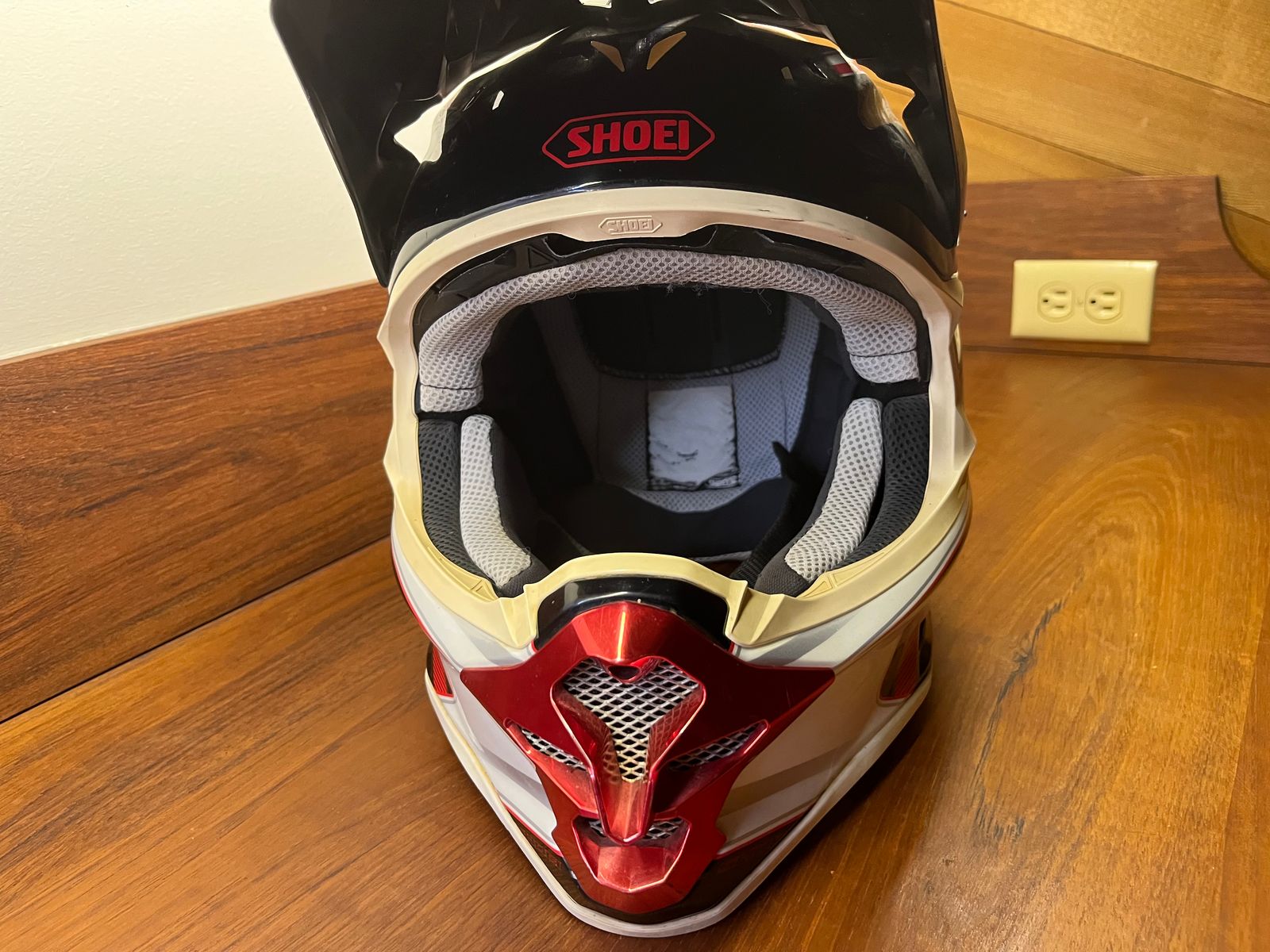 Shoei VFX-W Medium - Red/Black