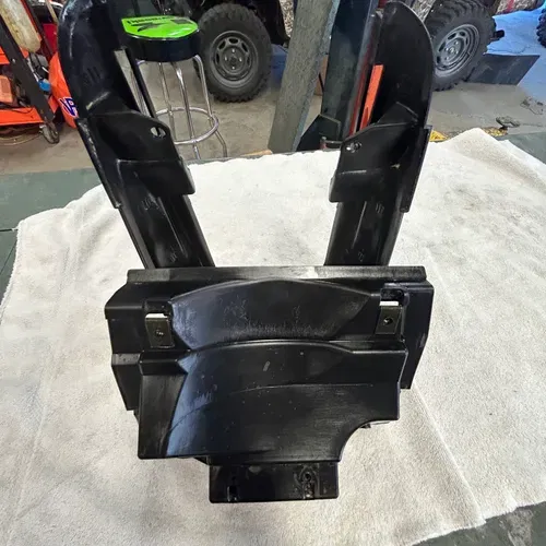 06-21 Yz250 Airbox 