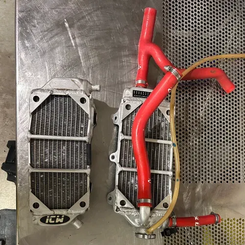 ICW Braced Radiators - YZ250F
