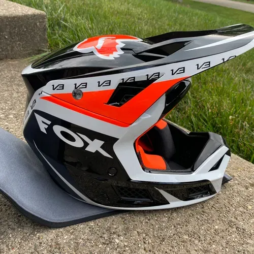 fox helmet adult medium