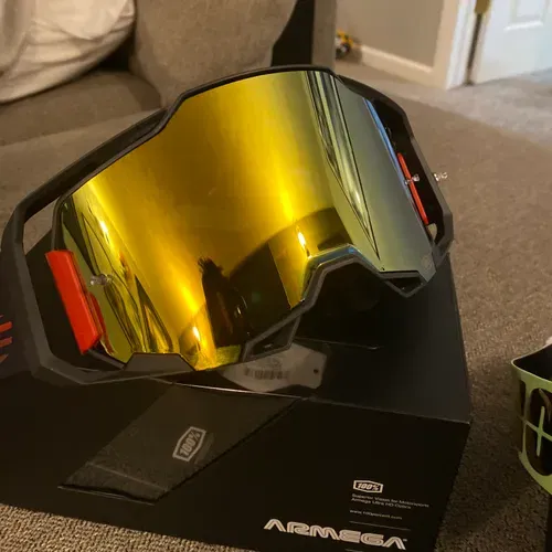 100 percent Armega goggles 