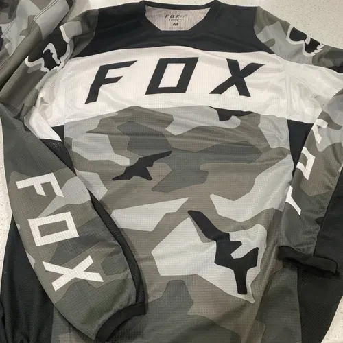 Fox Riding Gear Fox 180