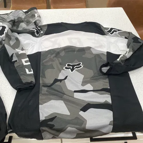 Fox Riding Gear Fox 180