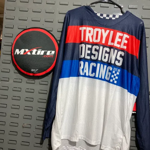 TROYLEE GP AIR JERESY CONTINENTAL NAVY SIZE LARGE 