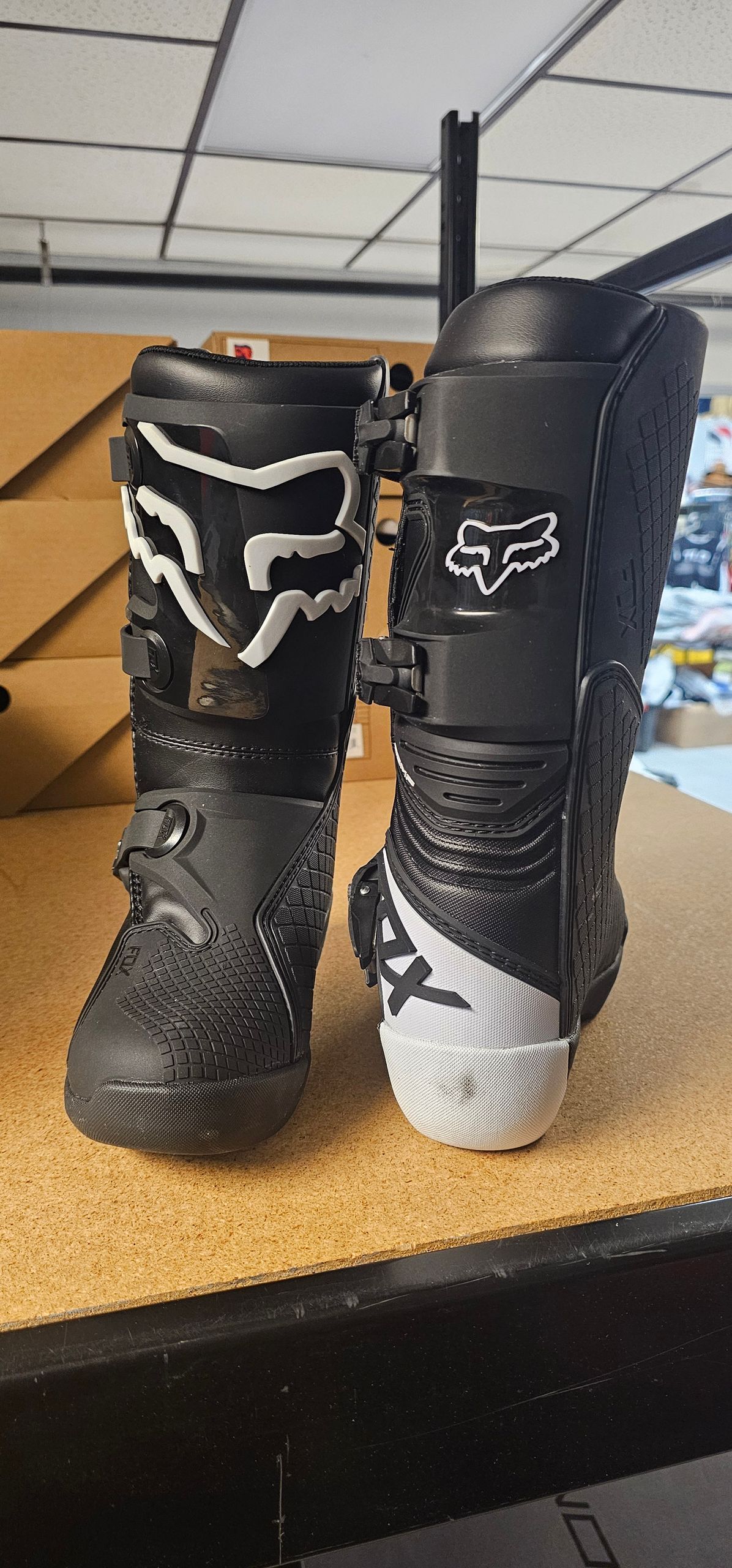 FOX RACING YOUTH COMP BOOTS BLACK/WHITE