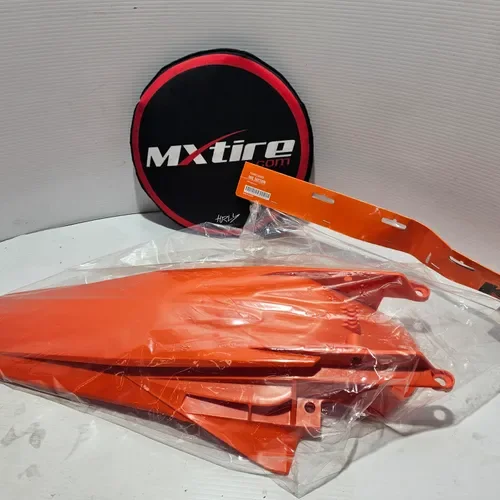 NEW KTM REAR FENDER/TAIL SECTION 125-450 2021