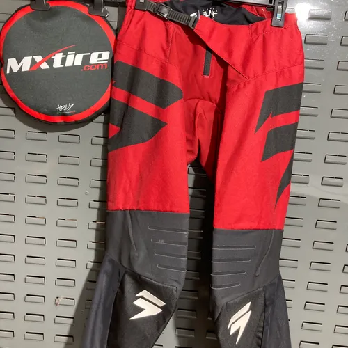 BRAND NEW SHIFT STRIKE PANTS SIZE 30 RED