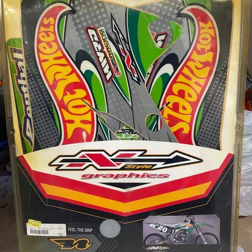04-05 Kawasaki Kx250f N Style Graphics And Seat Cover Hot Wheels