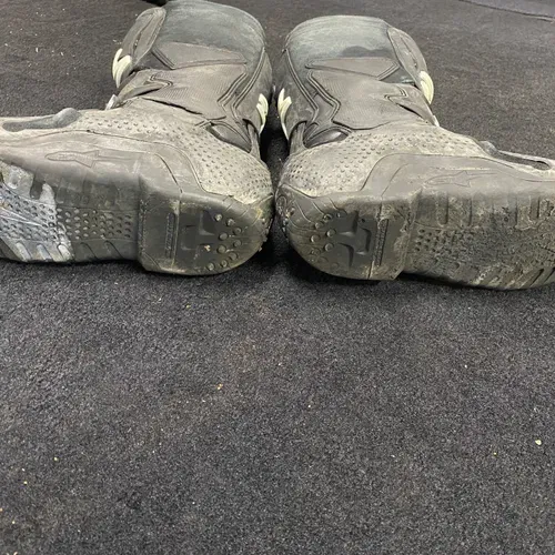 Alpinestars Tech 10 Boots - Size 8