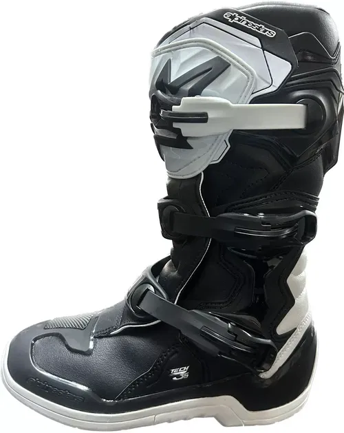 Alpinestars Tech 3s Youth Motorcross ATV MX Offroad Boots Youth 4 Black White