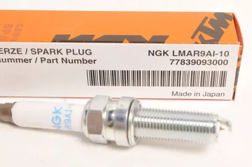 KTM Spark Plug  / NGK LMAR9AI-10