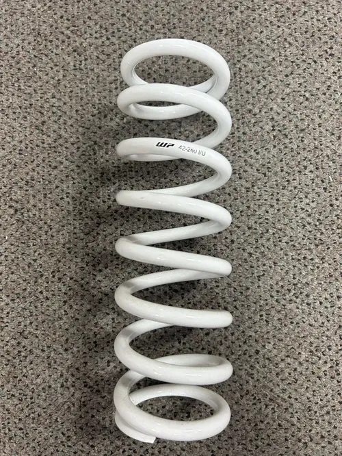 WP Shock Spring (62/65) 42-260 I/U Muffle White (2014-2023) KTM OEM# 91210124S