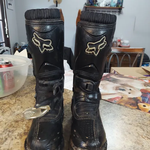 Youth Fox Racing Boots - Size 2