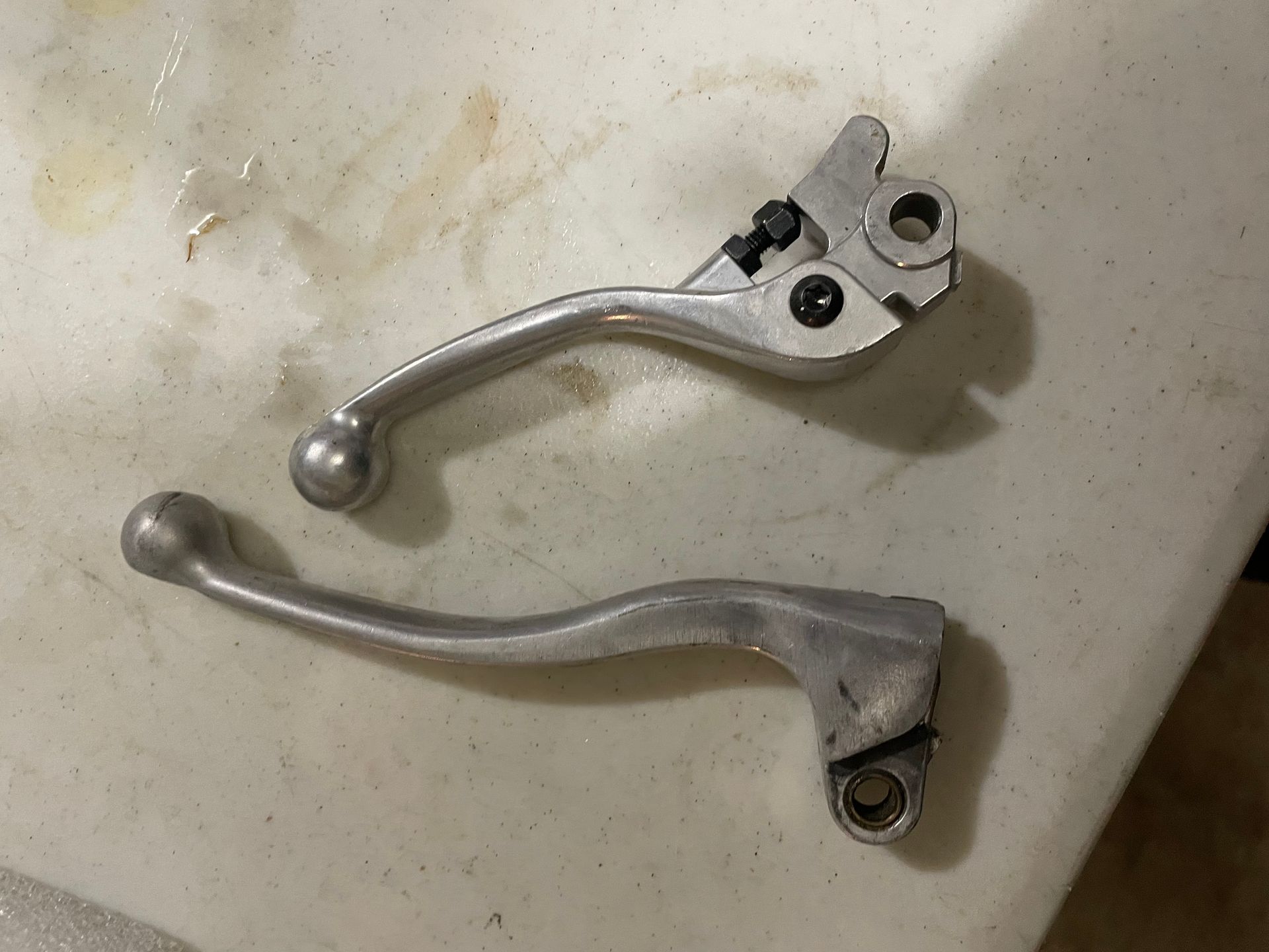 Stock Yamaha 85 Levers