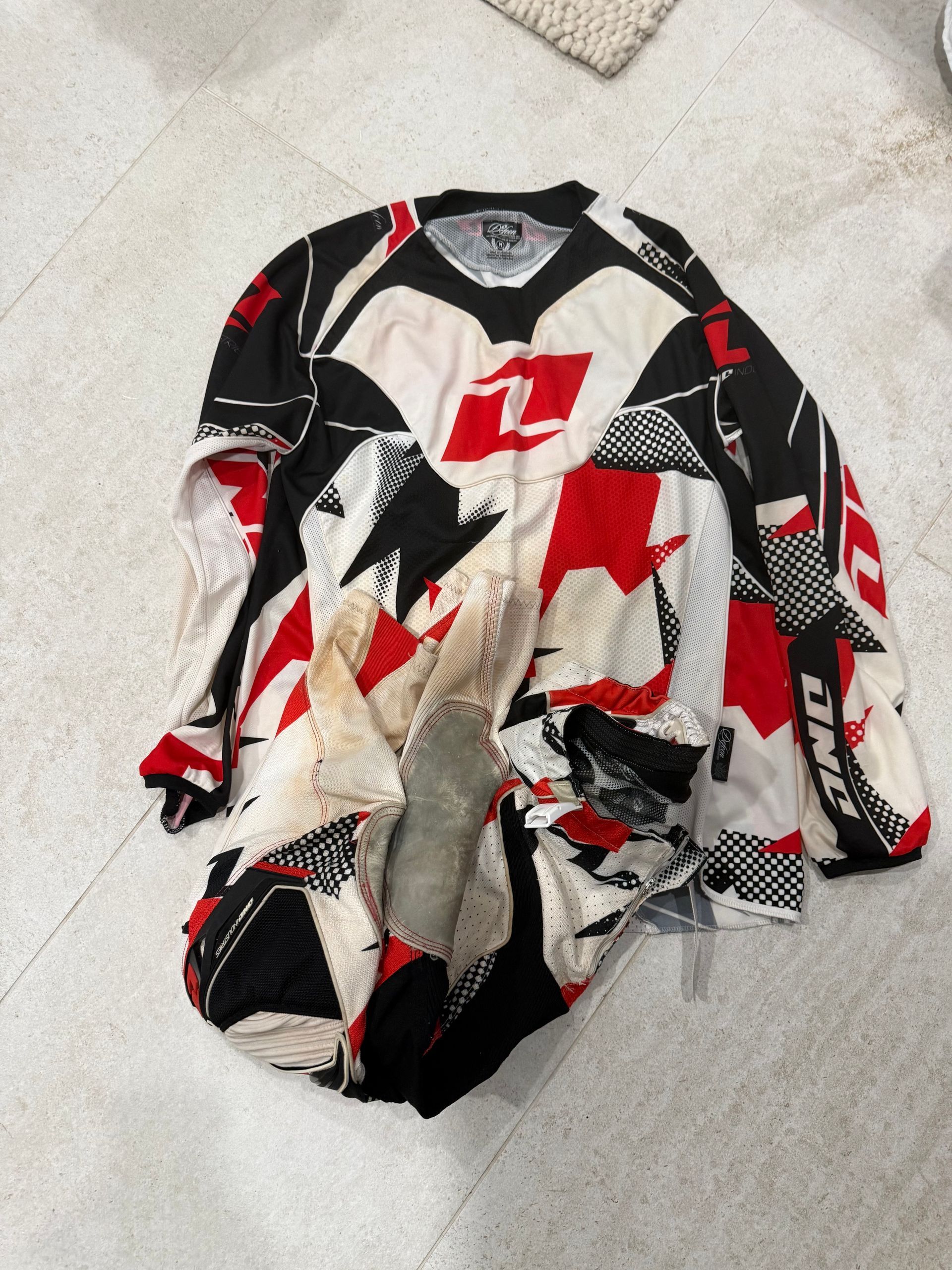 One Industries Jersey And Pant Set