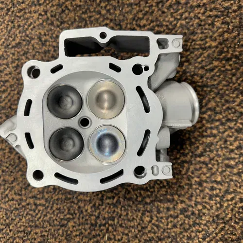 2015 Honda CRF450R Cylinder Head