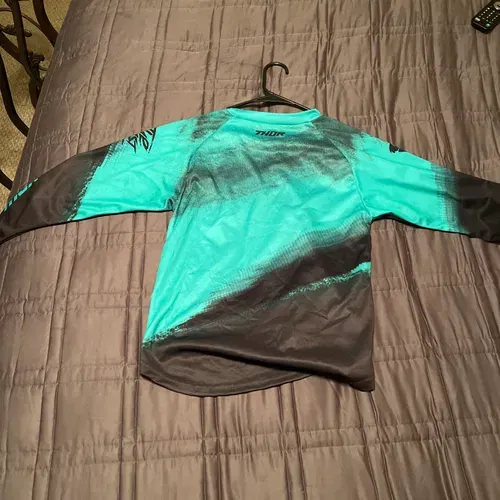 Riding Gear Combo ( Jersey, Pants, Gloves and Knee Pads