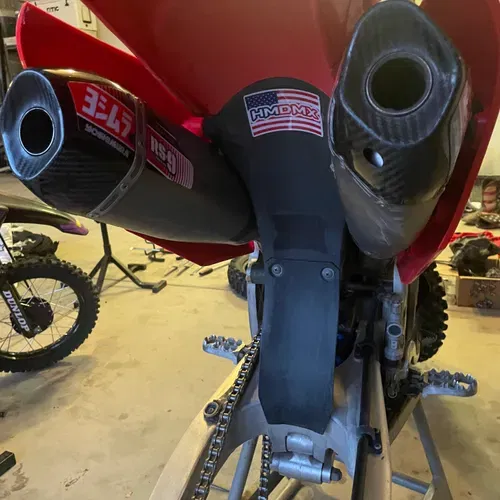 Yoshimura Rs9 