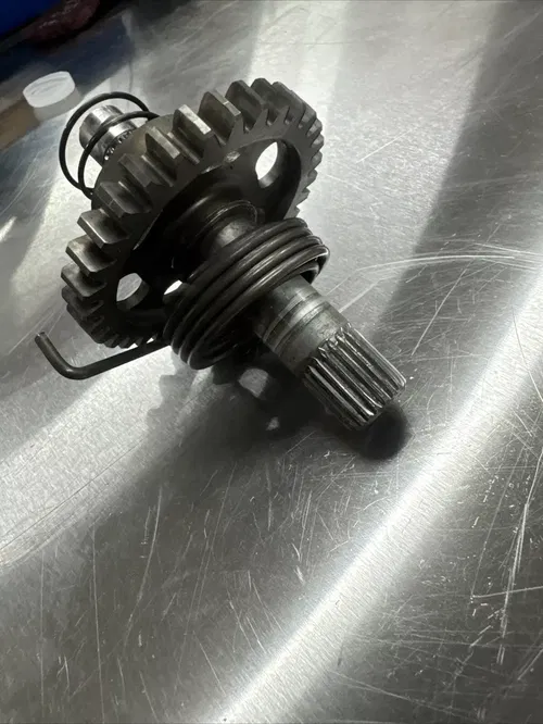 HONDA OEM KICK STARTER SPINDLE CR125 CRF250R 28251-KZ4-000