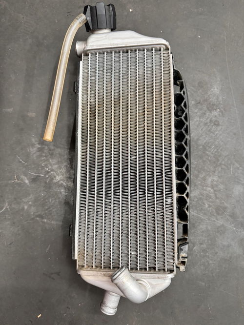 Radiator Fit KTM 250/350/450 SX-F/XC-F; 125/250/300 SX/XC 2023-2024 RIGHT