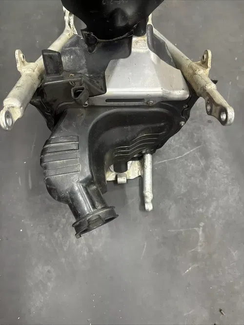 HONDA OEM REAR SUB FRAME INTAKE BOOT 50200-KRN-850