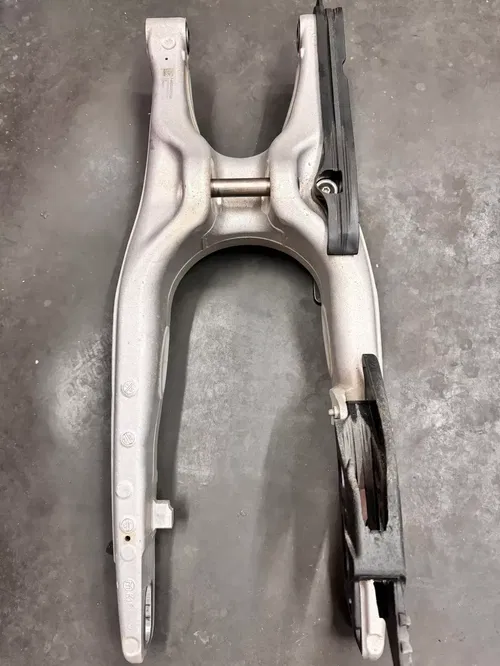 KTM HUSQVARNA GASGAS SWINGARM COMPLETE A46004030144