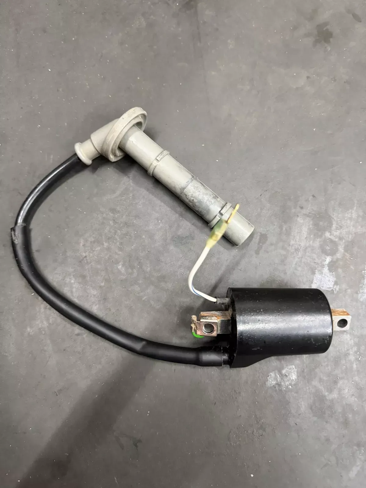 KTM 2023-2024 250 350 SPARK PLUG CAP RESISTOR COIL 58439006000 79139090000