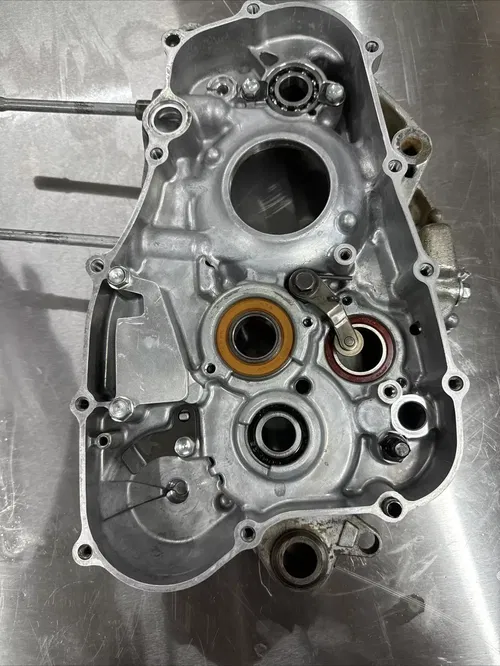 HONDA OEM 2005-2007 CRF250R RIGHT CRANKCASE 11100-KRN-506