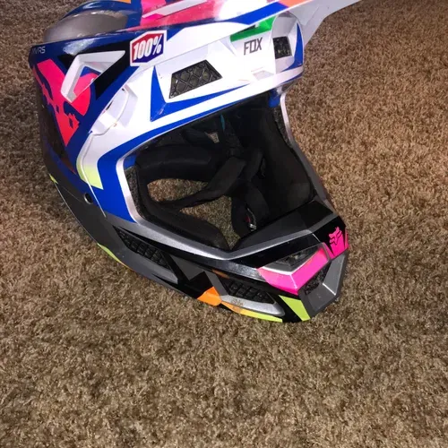 Fox Racing Helmets - Size L