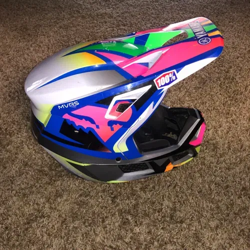 Fox Racing Helmets - Size L