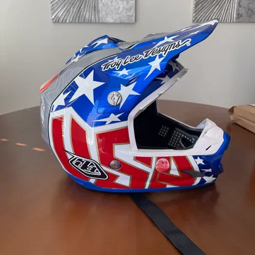ホットウィール　Troylee design Dairy Delivery Troy Lee Designs TLD Mens GP MX Off-Road Helmet Mono Blue