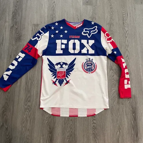 Des Nation Fox Jersey Signed