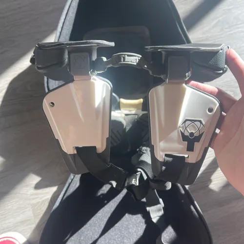 Atlas Pro Carbon Neck brace 