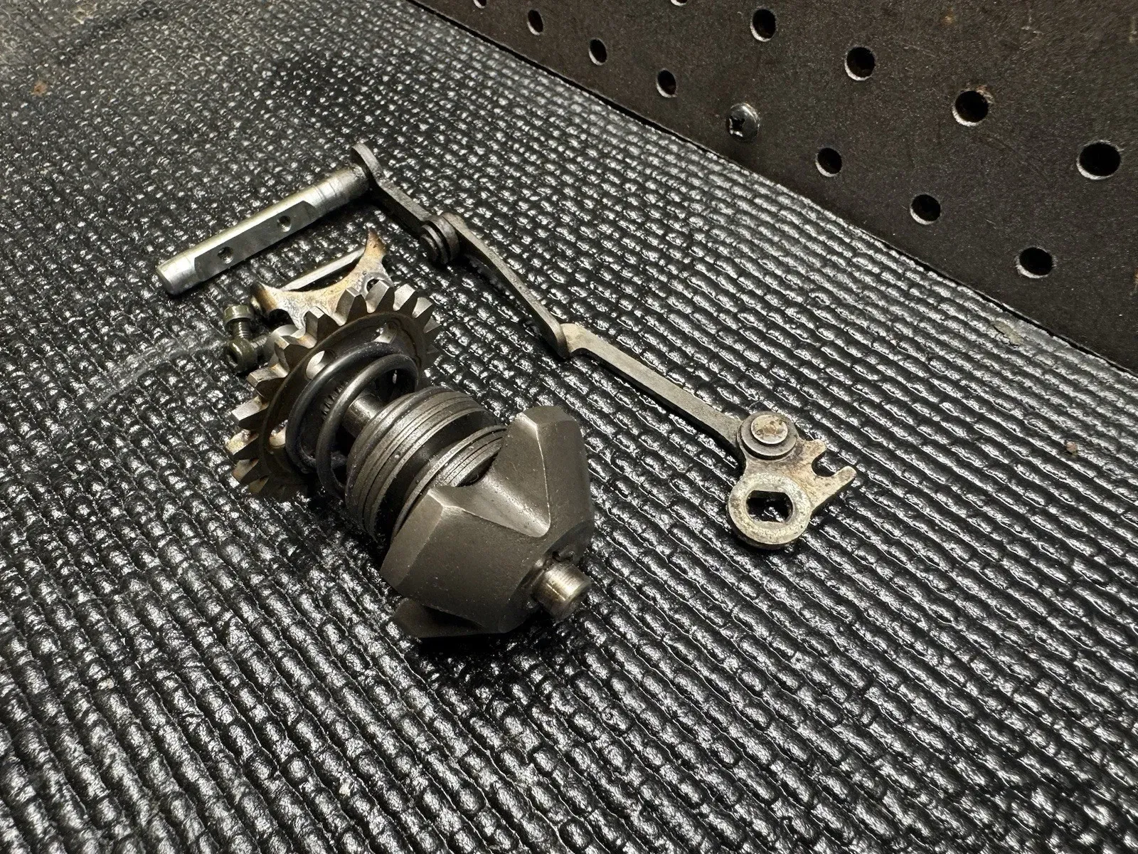 1999-2023 Yamaha YZ250 Powervalve Linkage Arm Governor Gear