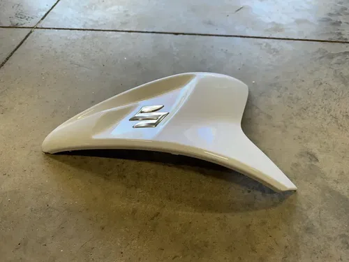 2011-2021 SUZUKI GSXR 600 Left Side LH Tank Cover Trim Panel Emblem OEM White