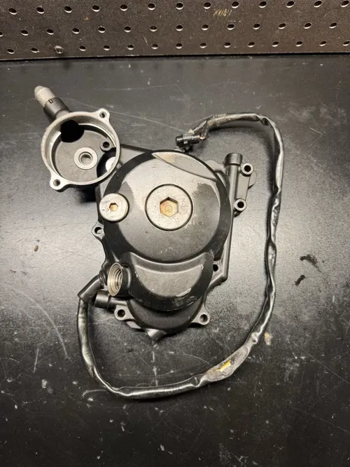 2009 08-11 Yamaha WR450F Stator And Stator Cover OEM