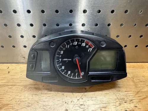 2013-2018 Honda CBR600R OEM Cluster Dash Gauge Screen Assembly