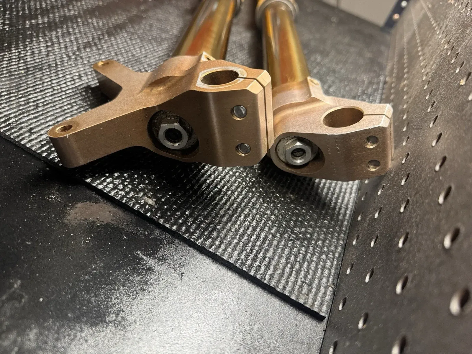 96-04 Yamaha YZ125 YZ250 YZ250F YZ450F OHLINS Gold Forks Kit Super Evo FG1040