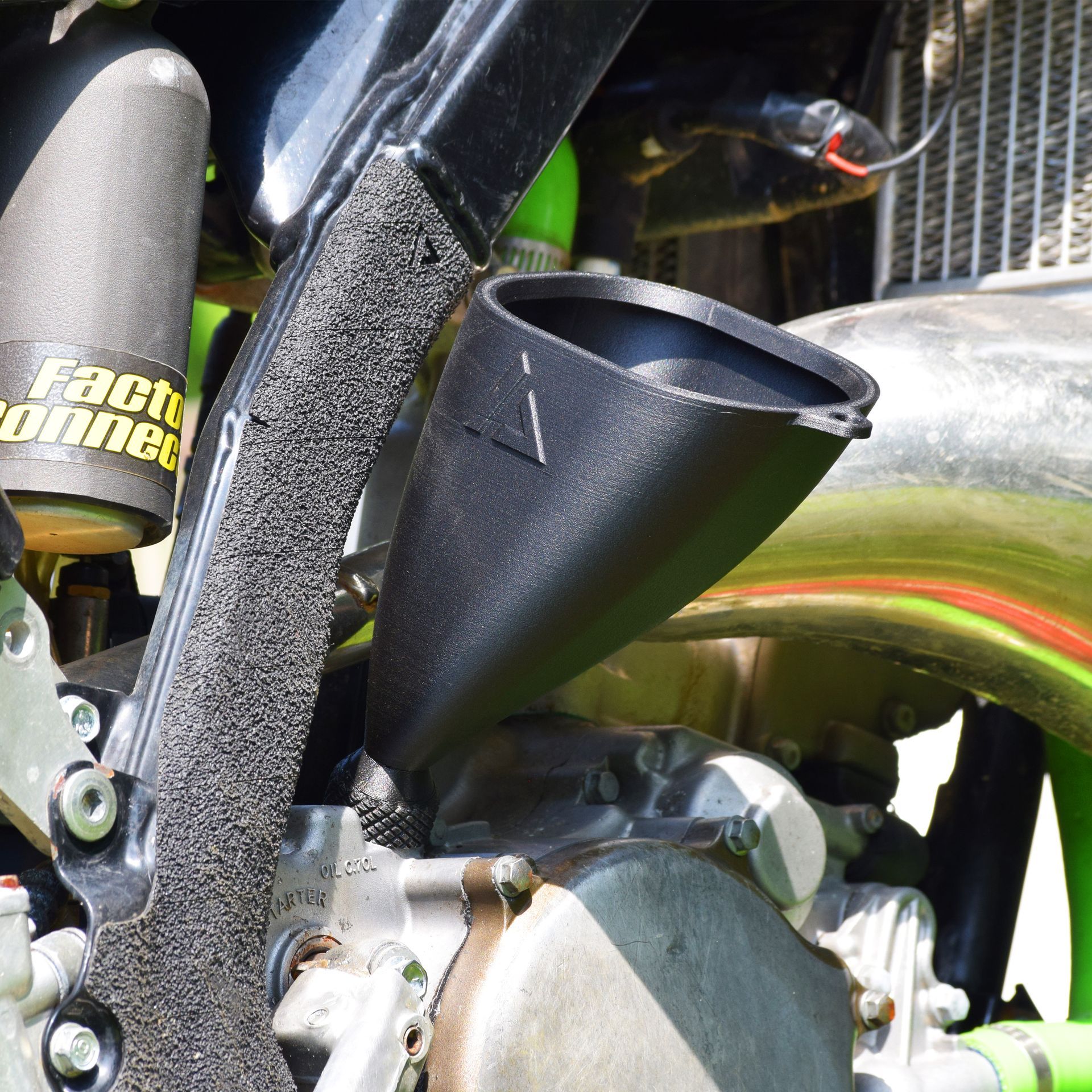 Husqvarna Dirt Bike Threaded High Flow Oil Funnel│85/125/150/250/300/350/450/500